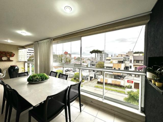 Apartamento para Venda em Curitiba/PR Água Verde 4 Quartos