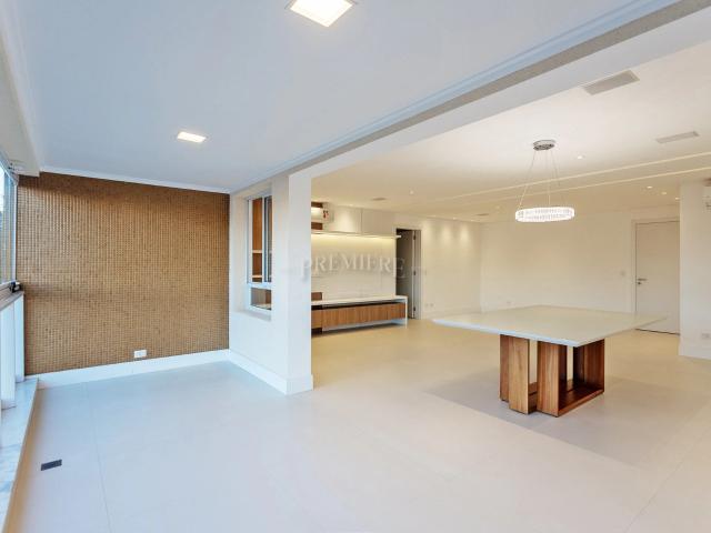 Apartamento para Venda em Curitiba/PR Água Verde 4 Quartos