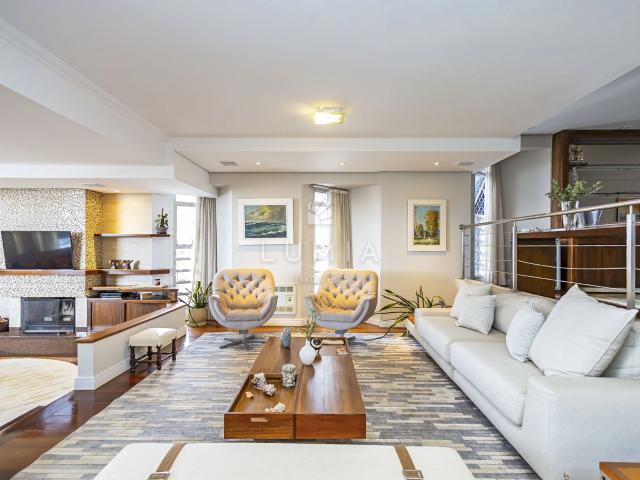 Apartamento para Venda em Curitiba/PR Água Verde 4 Quartos