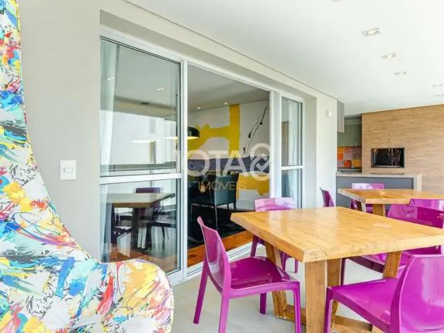 Apartamento para Venda em Curitiba/PR Água Verde 4 Quartos
