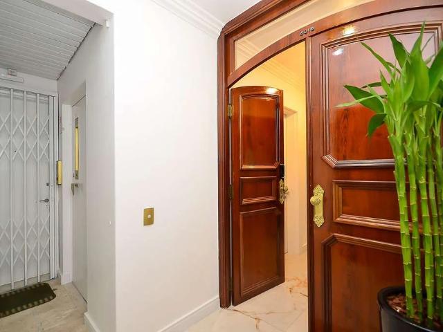 Apartamento para Venda em Curitiba/PR Água Verde 4 Quartos