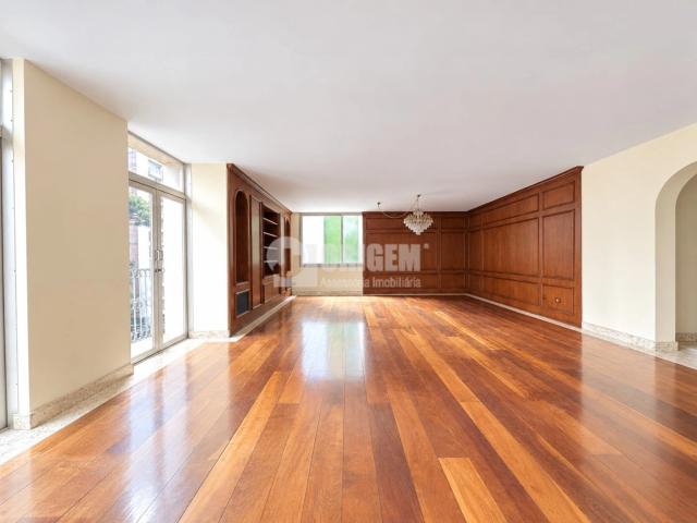 Apartamento para Venda em Curitiba/PR Água Verde 4 Quartos