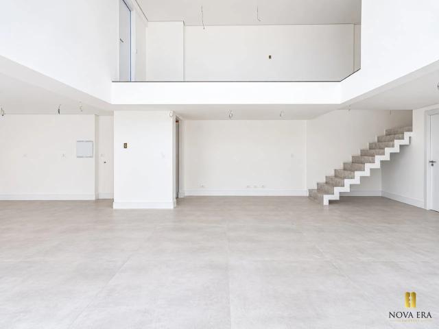 Apartamento para Venda em Curitiba/PR Água Verde 5 Quartos