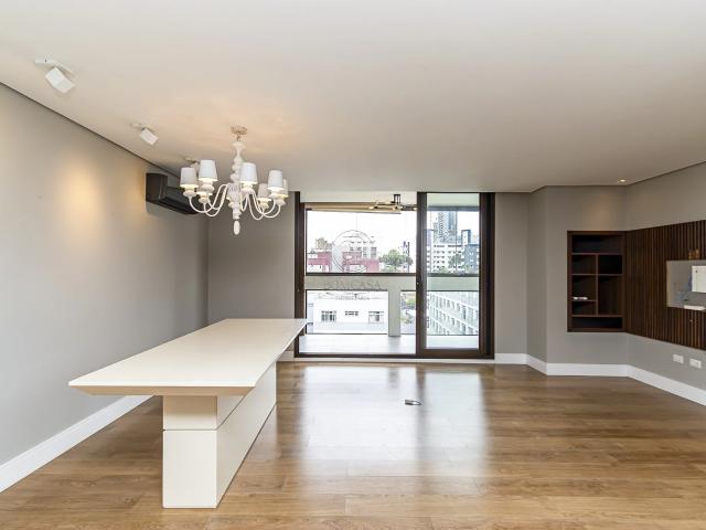 Apartamento para Venda em Curitiba/PR Água Verde 3 Quartos