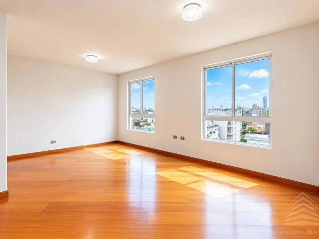 Apartamento para Venda em Curitiba/PR Água Verde 3 Quartos