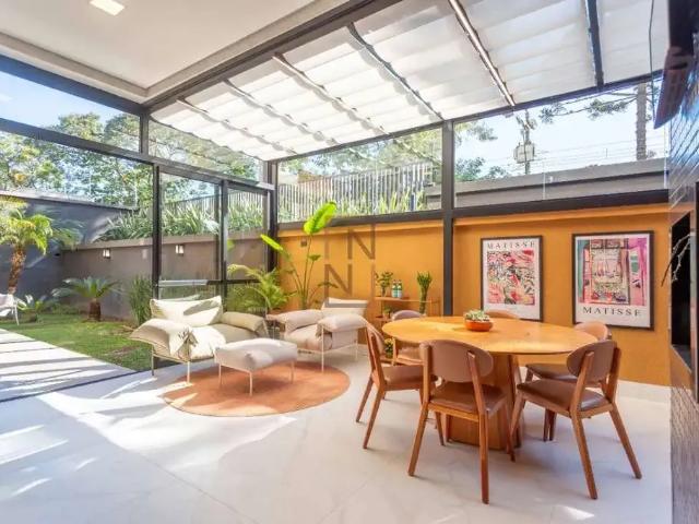 Apartamento para Venda em Curitiba/PR Água Verde 3 Quartos