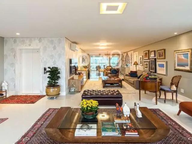 Apartamento para Venda em Curitiba/PR Água Verde 3 Quartos