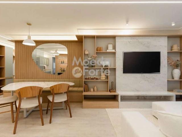 Apartamento para Venda em Curitiba/PR Ahú 2 Quartos