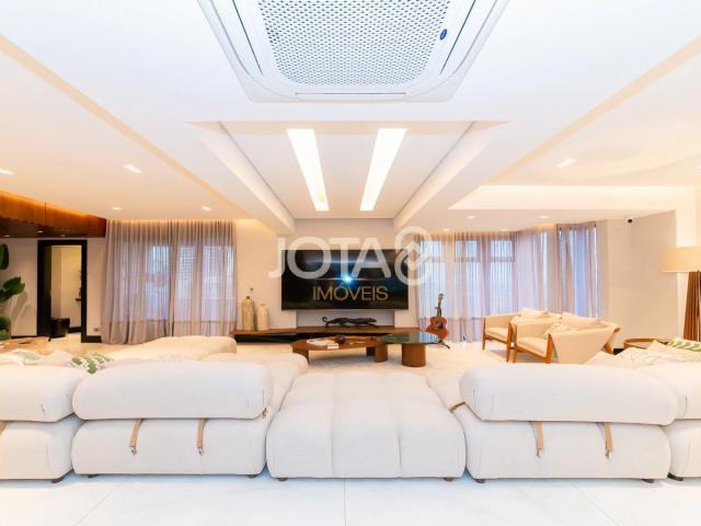Apartamento para Venda em Curitiba/PR Batel 3 Quartos