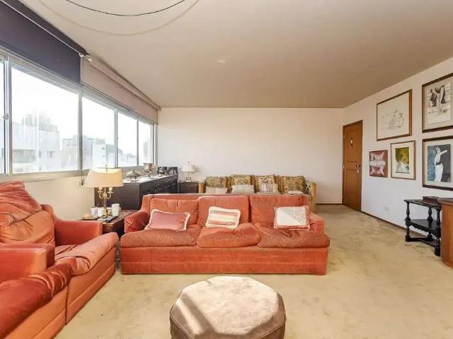Apartamento para Venda em Curitiba/PR Batel 3 Quartos