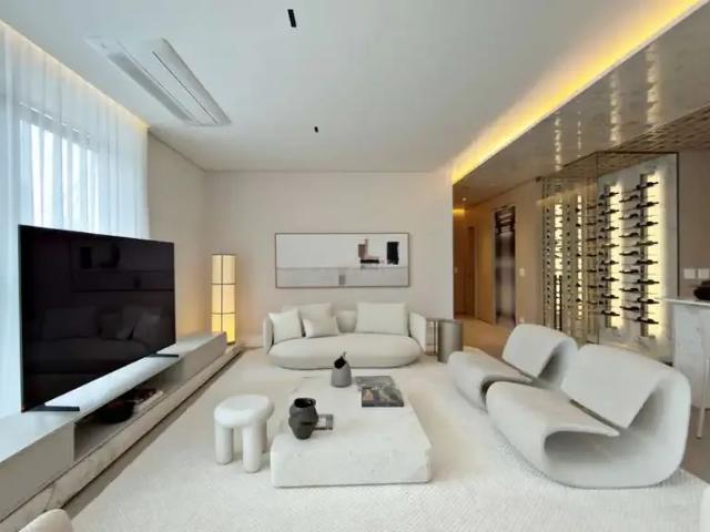Apartamento para Venda em Curitiba/PR Batel 3 Quartos