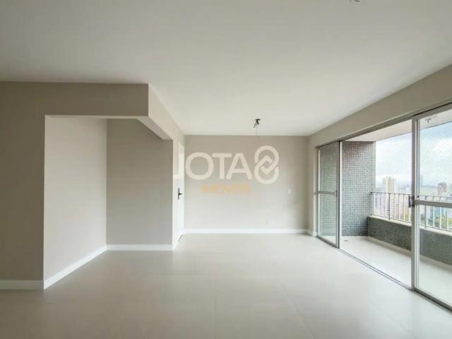 Apartamento para Venda em Curitiba/PR Batel 3 Quartos
