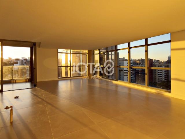 Apartamento para Venda em Curitiba/PR Batel 3 Quartos