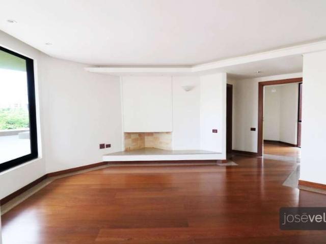 Apartamento para Venda em Curitiba/PR Batel 4 Quartos