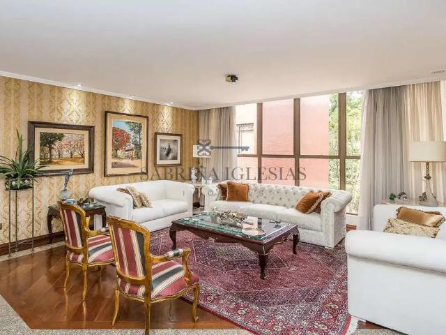 Apartamento para Venda em Curitiba/PR Batel 4 Quartos