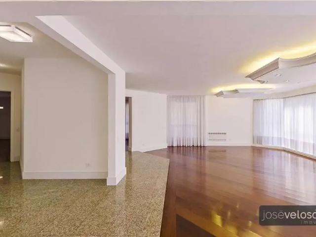 Apartamento para Venda em Curitiba/PR Batel 4 Quartos
