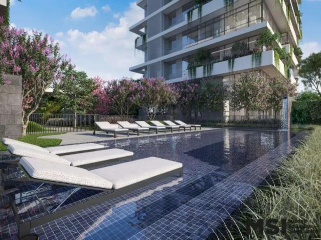 Apartamento para Venda em Curitiba/PR Batel 4 Quartos