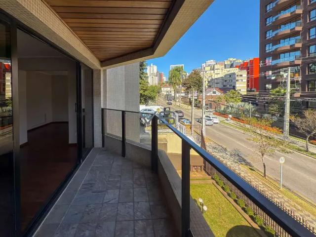 Apartamento para Venda em Curitiba/PR Batel 4 Quartos
