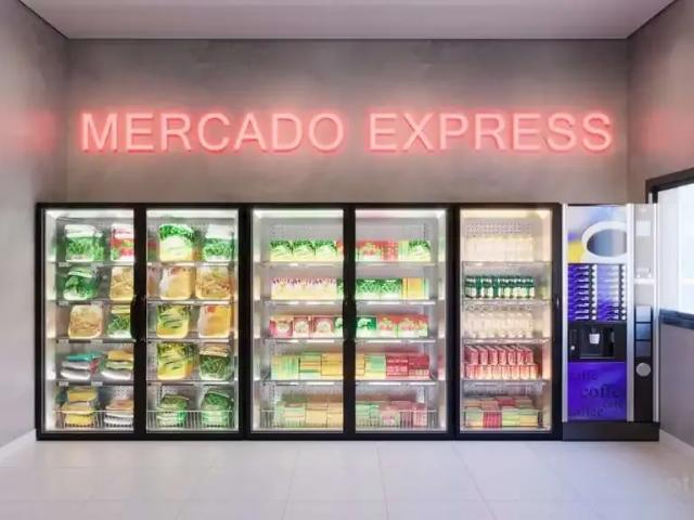 Apartamento para Venda em Curitiba/PR Portão 1 Quartos