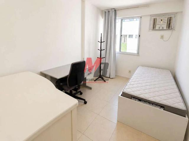 Apartamento para Venda em Cabo Frio/RJ Braga 2 Quartos