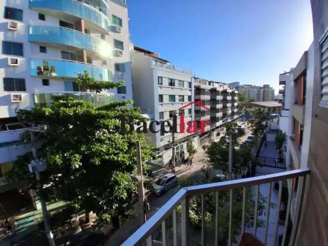 Apartamento para Venda em Cabo Frio/RJ Braga 3 Quartos