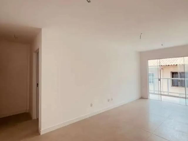Apartamento para Venda em Cabo Frio/RJ Palmeiras 3 Quartos