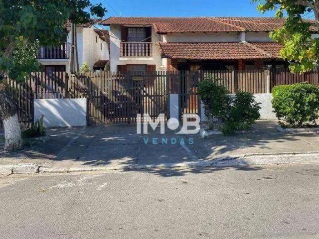 Apartamento para Venda em Cabo Frio/RJ Peró 4 Quartos