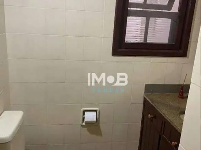 Apartamento para Venda em Cabo Frio/RJ Peró 4 Quartos