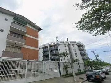 Apartamento para Venda em Cabo Frio/RJ Praia do Forte 2 Quartos