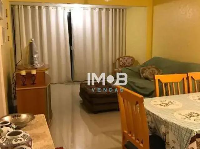 Apartamento para Venda em Cabo Frio/RJ Praia do Forte 3 Quartos