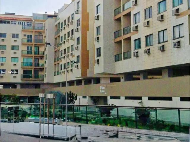 Apartamento para Venda em Cabo Frio/RJ Praia do Forte 3 Quartos