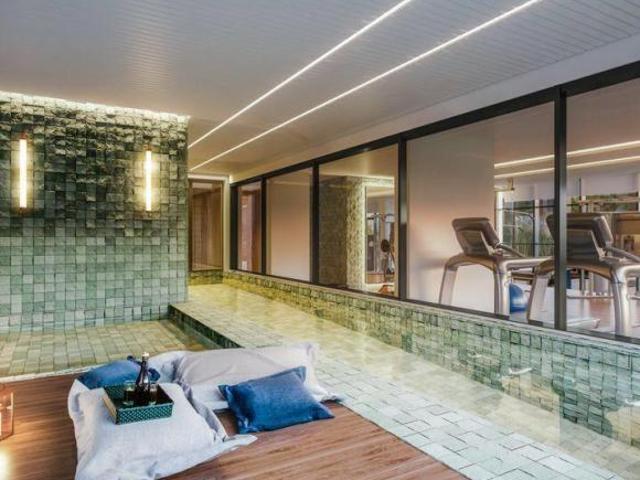 Apartamento para venda em Cabral de 273.00m² com 3 Quartos, 3 Suites e 4 Garagens