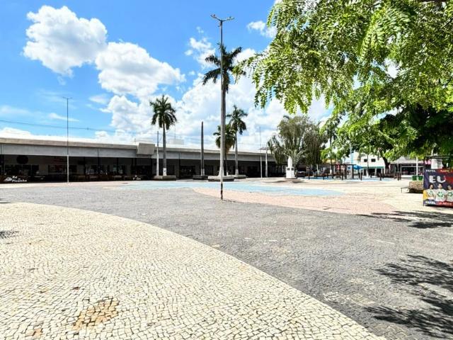Apartamento para Venda em Caldas Novas/GO Centro 2 Quartos