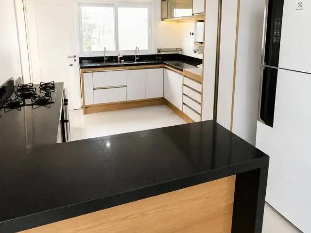 Apartamento para Venda em Camaçari/BA Guarajuba 5 Quartos