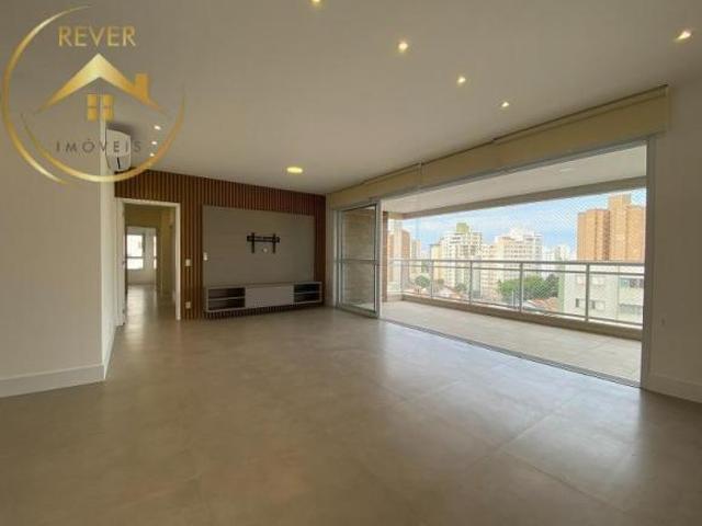 Apartamento para venda em Cambuí de 181.00m² com 4 Quartos, 3 Suites e 4 Garagens