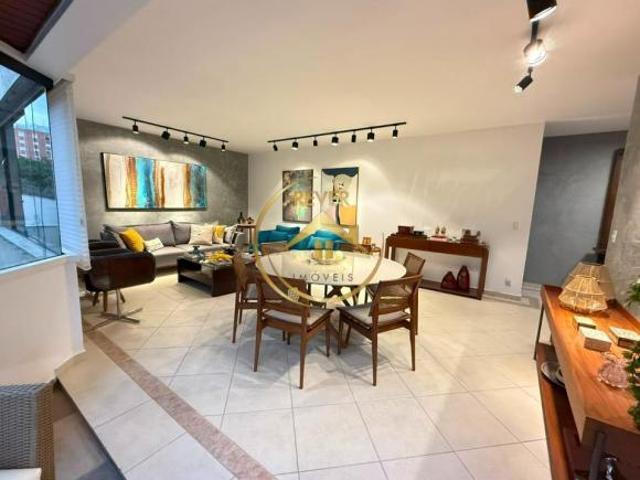 Apartamento para venda em Cambuí de 235.00m² com 4 Quartos, 2 Suites e 3 Garagens
