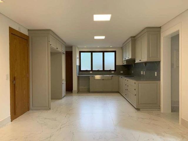 Apartamento para Venda em Campinas/SP Cambuí 4 Quartos