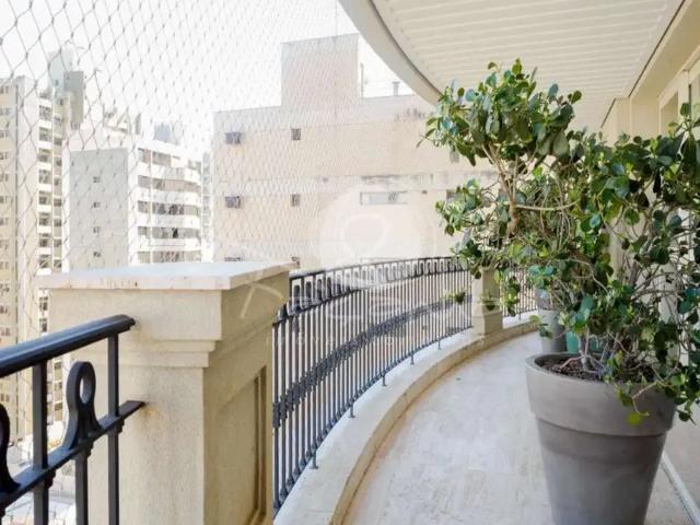Apartamento para Venda em Campinas/SP Cambuí 4 Quartos