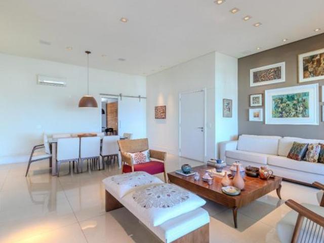 Apartamento para venda em Campo Belo com 3 quartos, sendo 3 suítes, 161m²