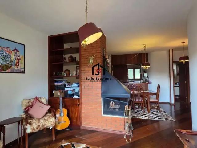 Apartamento para Venda em Campos do Jordão/SP Vila inglesa 2 Quartos