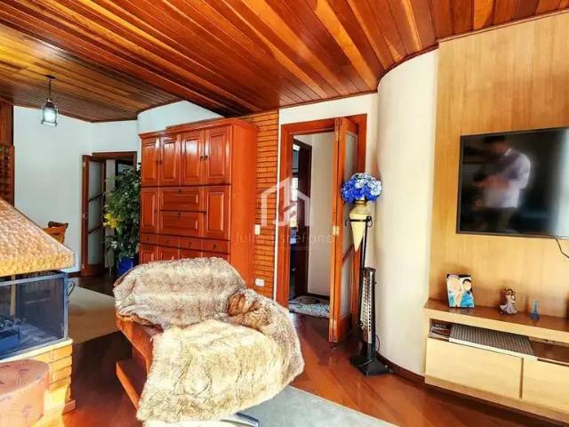 Apartamento para Venda em Campos do Jordão/SP Vila inglesa 6 Quartos
