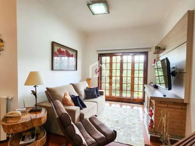 Apartamento para Venda em Campos do Jordão/SP Capivari 3 Quartos