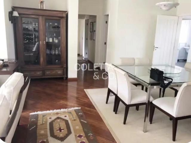 Apartamento para Venda em Campos do Jordão/SP Jardim Belvedere 4 Quartos