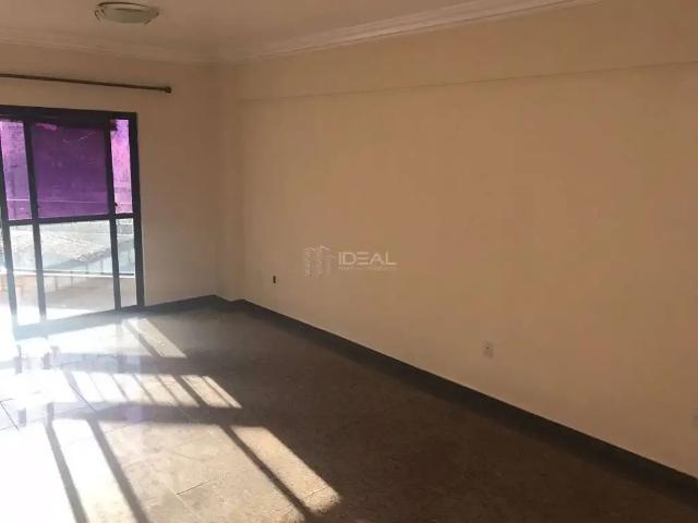 Apartamento para Venda em Campos dos Goytacazes/RJ Centro 3 Quartos