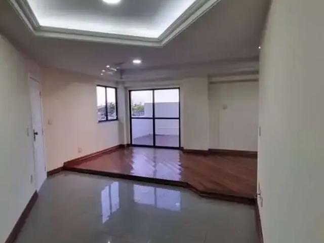 Apartamento para Venda em Campos dos Goytacazes/RJ Centro 3 Quartos
