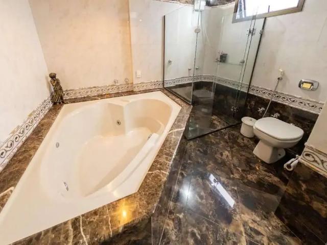 Apartamento para Venda em Cascavel/PR Centro 5 Quartos