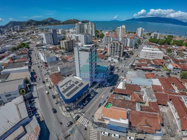 Apartamento para Venda em Caraguatatuba/SP Centro 3 Quartos