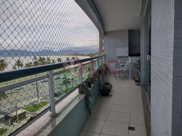 Apartamento para Venda em Caraguatatuba/SP Sumaré 4 Quartos
