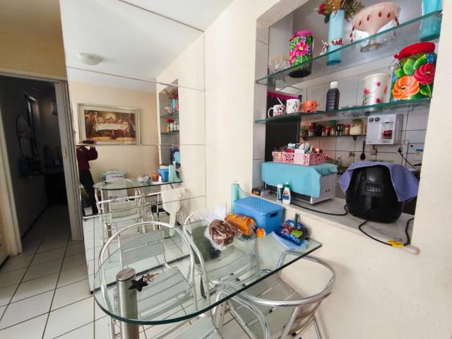 Apartamento para Venda em Caucaia/CE Tabapuã 2 Quartos