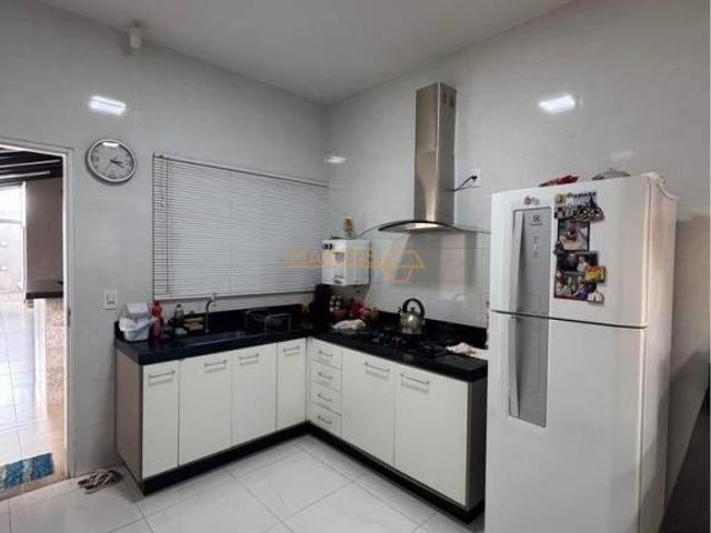 Apartamento para venda em Centro, Araguari